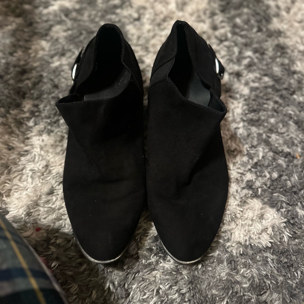 American Eagle By Payless Black Ankle Boots